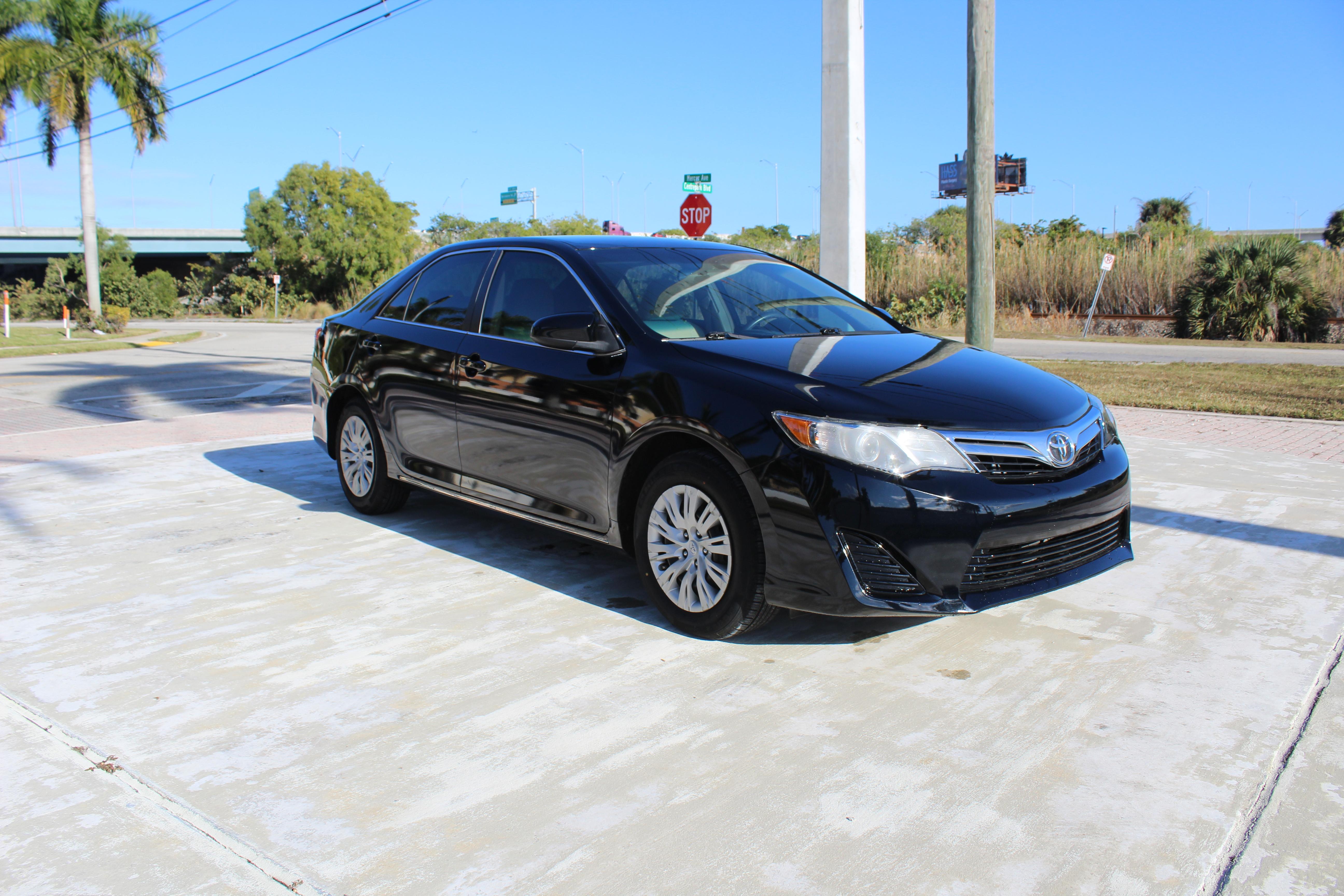 Toyota Camry 2014 in West Palm Beach, FL