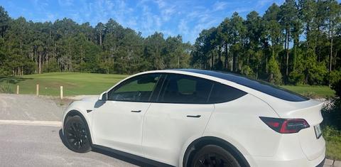Tesla Model Y 2022