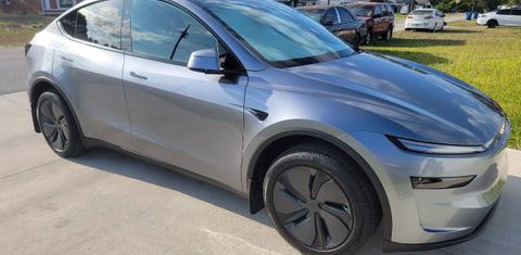 Tesla Model Y 2026