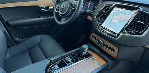 Volvo XC90 Plug-In Hybrid 2025