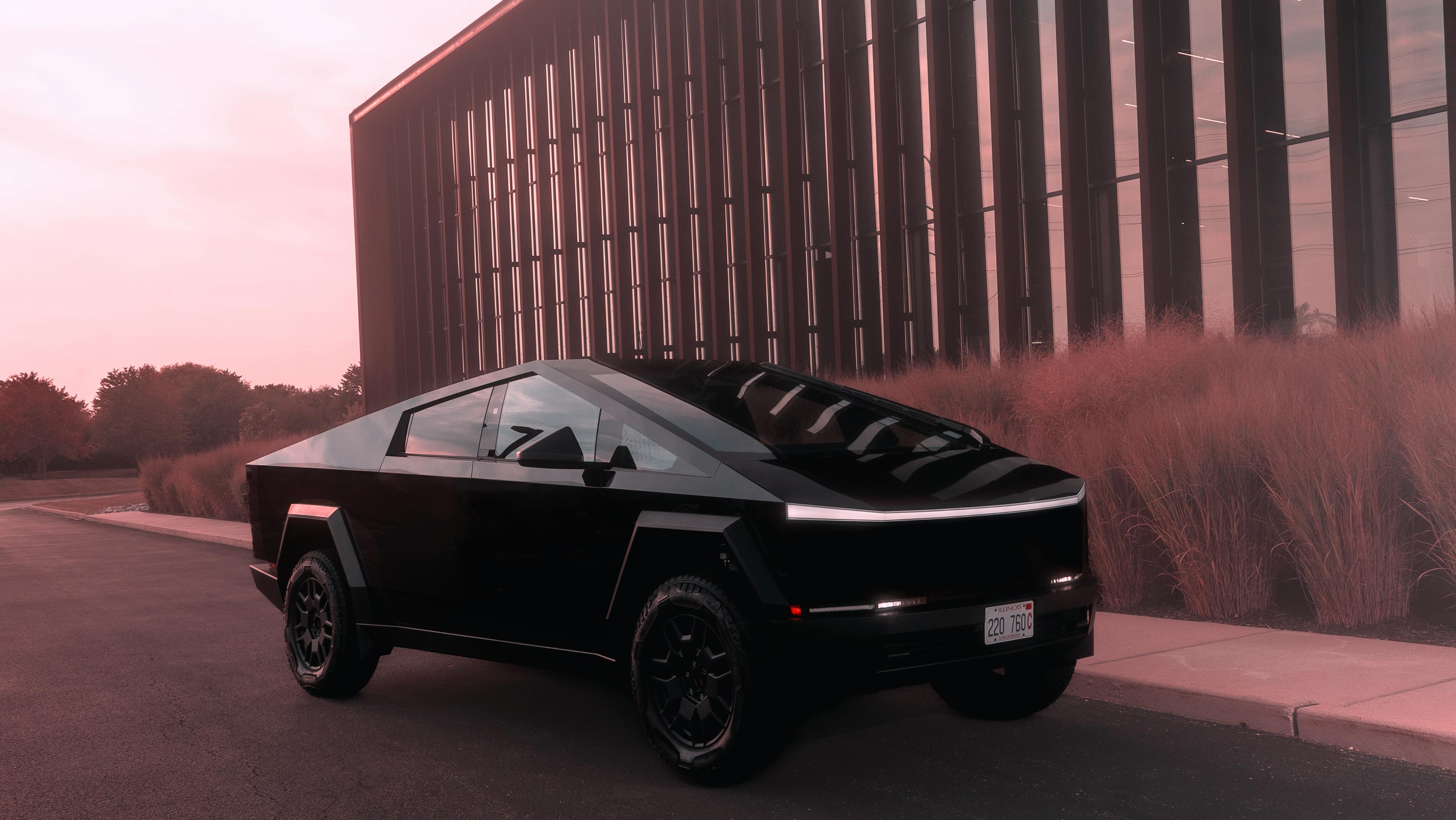 Tesla Cybertruck 2024 in Palatine, IL