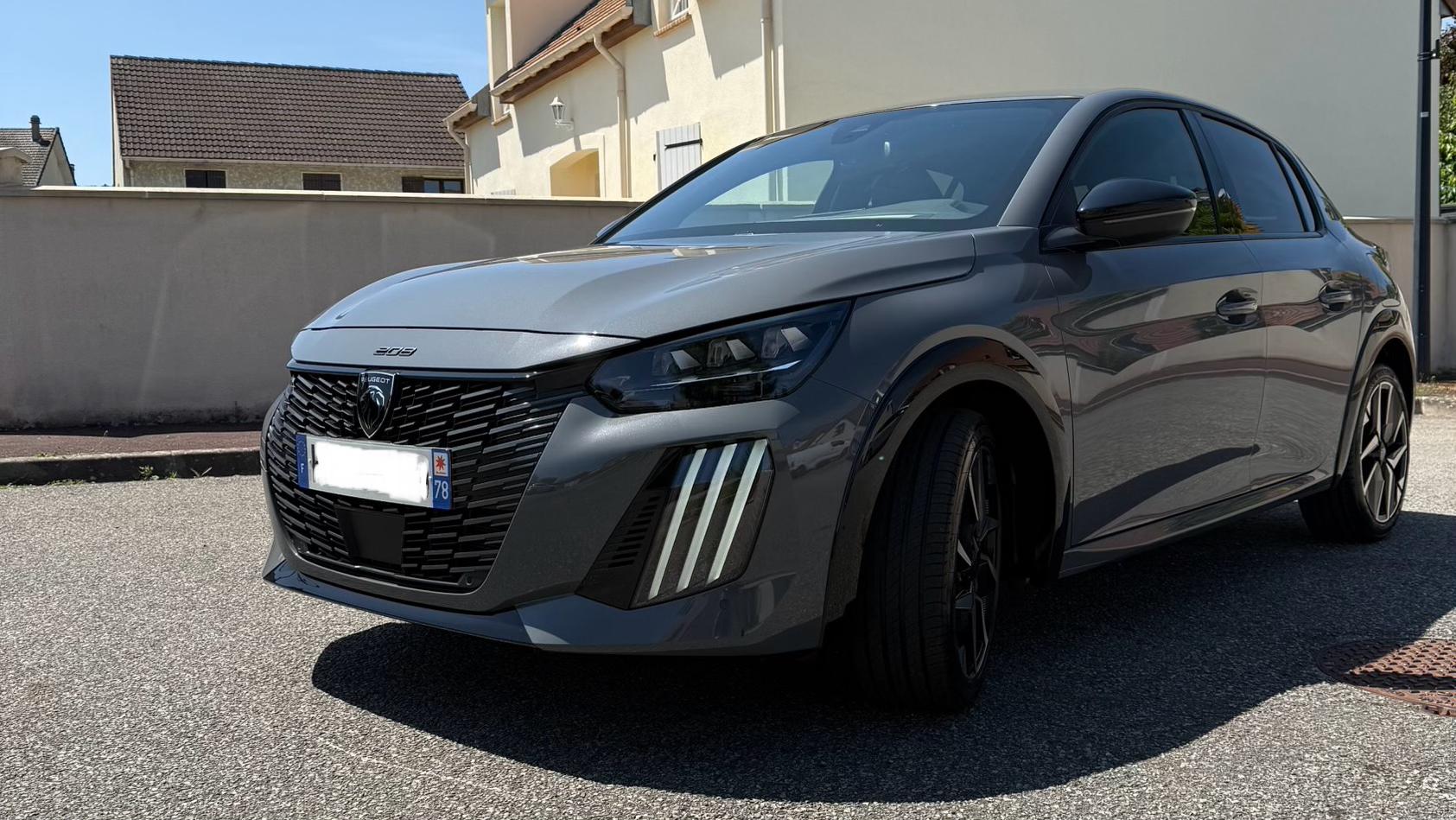 Peugeot 208 2026 à Paris