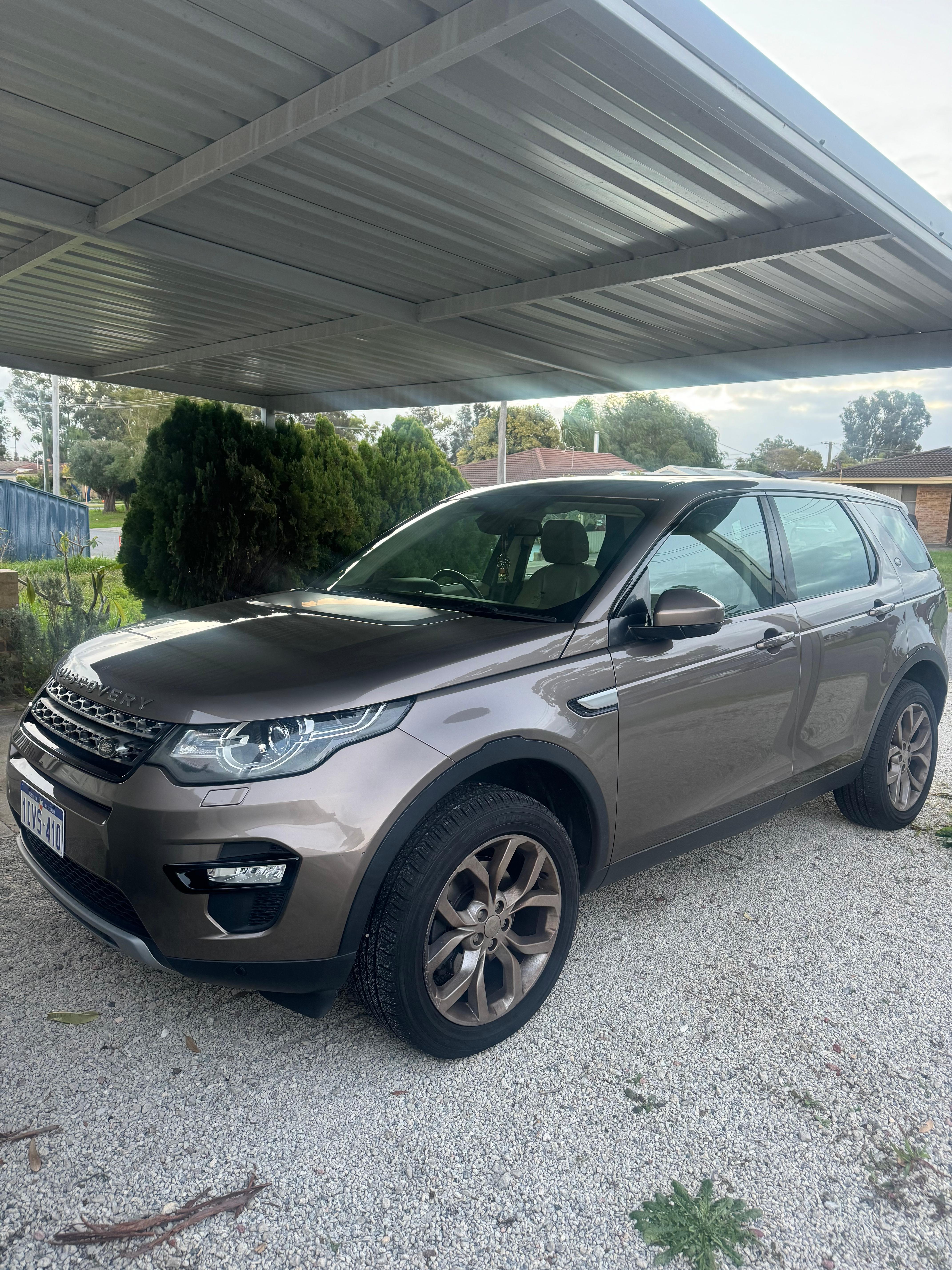 Land Rover DISCOVERY SPORT 2016 in Perth Airport