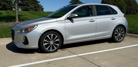 Hyundai Elantra GT 2018