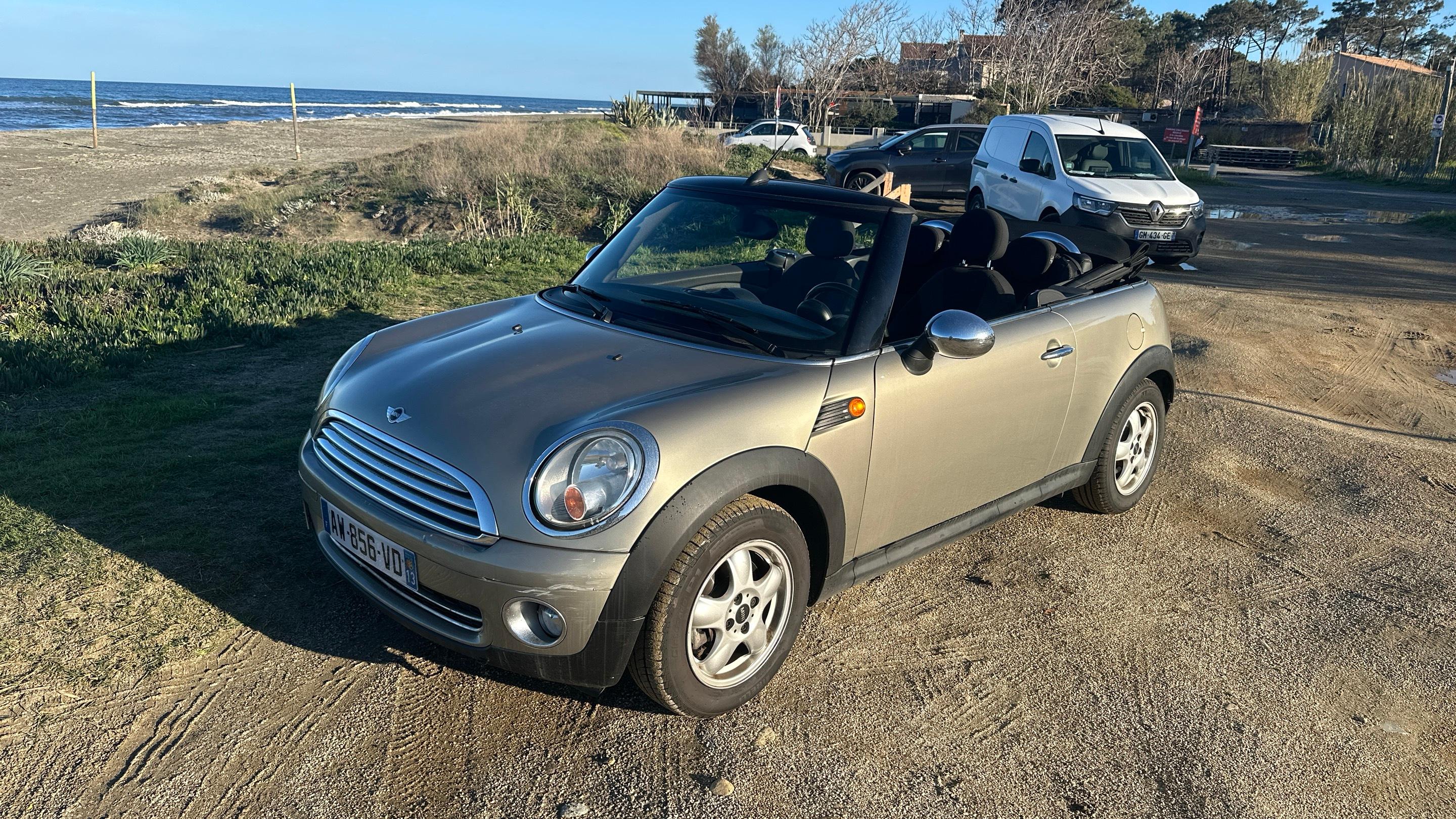 MINI CABRIOLET 2010 à Bastia