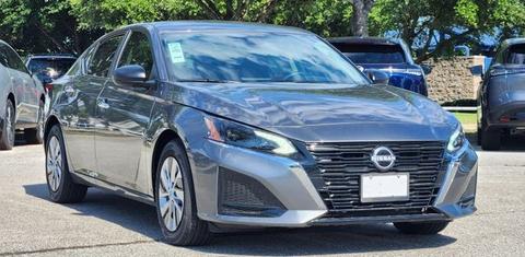 Nissan Altima 2025