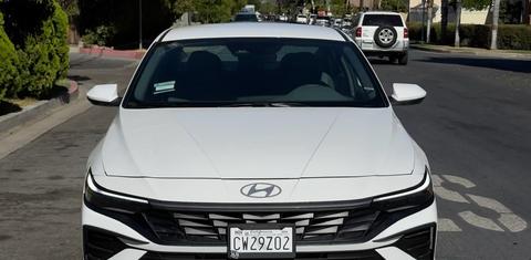 Hyundai Elantra Hybrid 2024