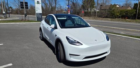 Tesla Model Y 2022