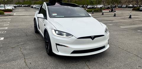 Tesla Model X 2025