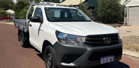 Toyota HILUX 2023