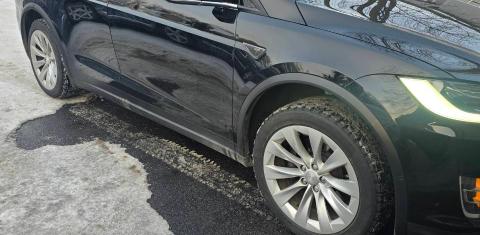 Tesla Model X 2016