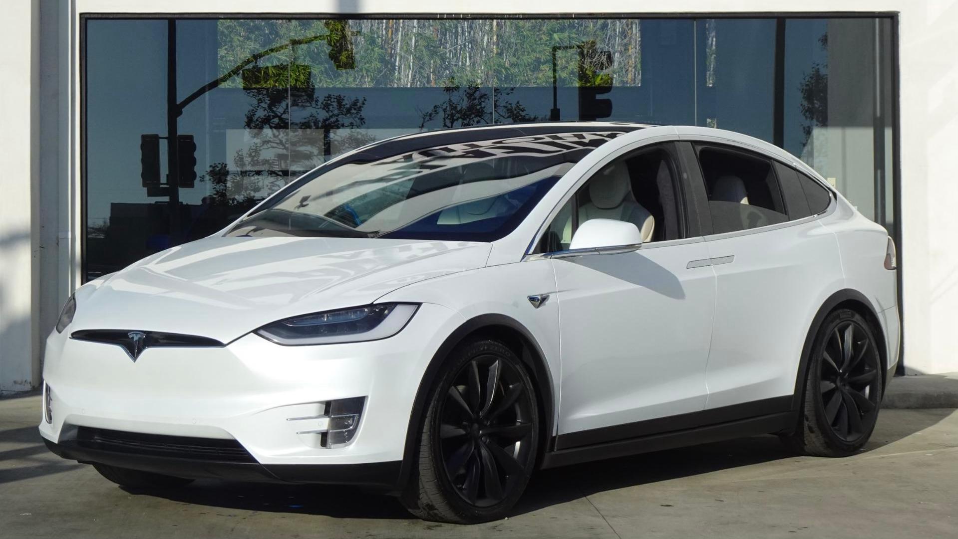Tesla Model X 2018 in 