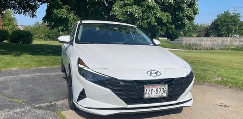 Hyundai Elantra 2023