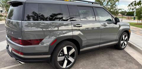 Hyundai Santa Fe 2025