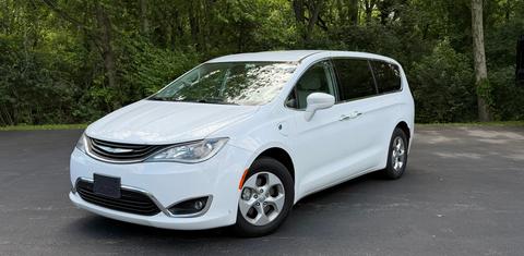 Chrysler Pacifica 2017