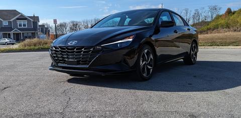 Hyundai Elantra 2023
