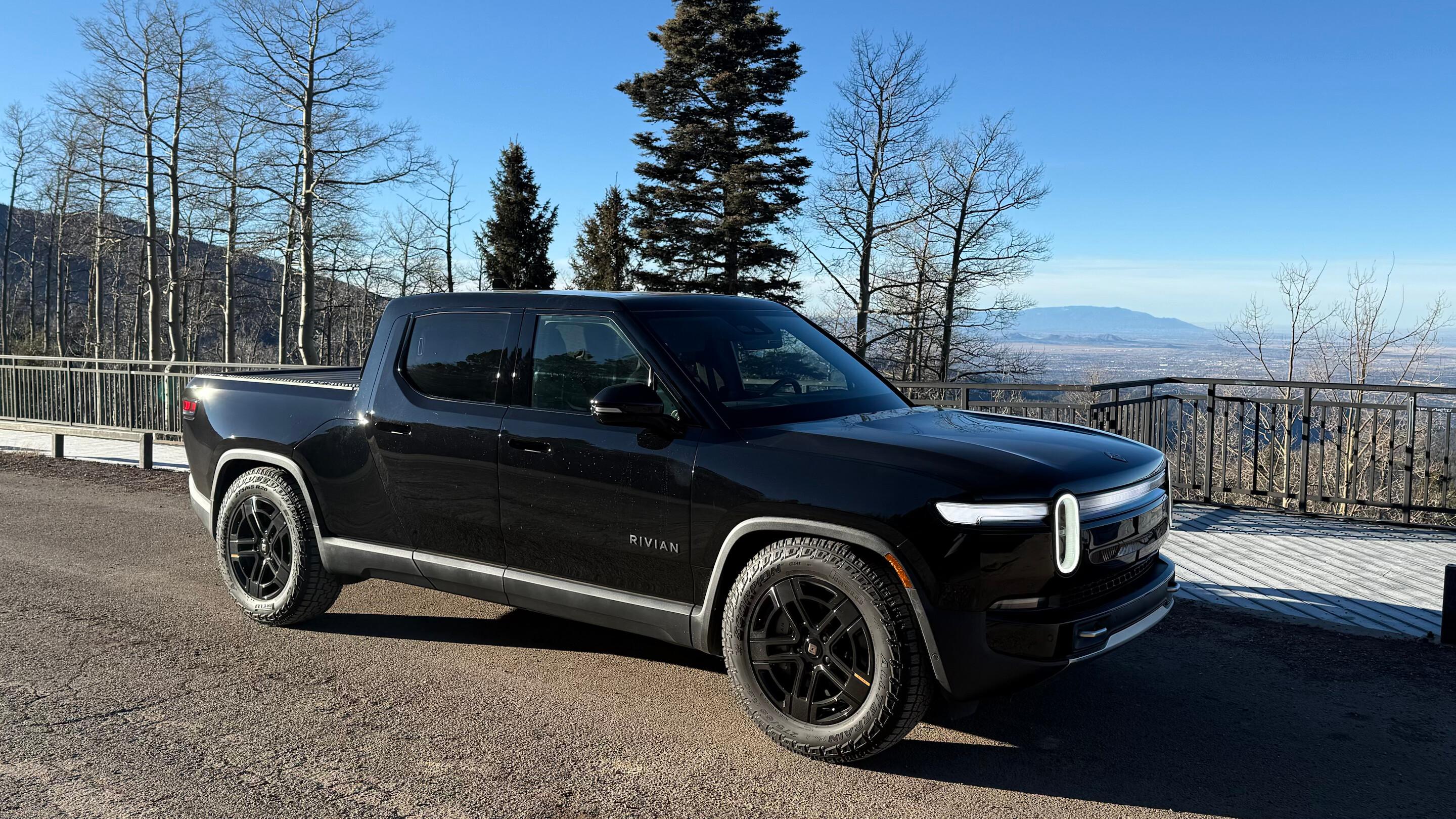 Rivian R1T 2025 in Santa Fe, NM