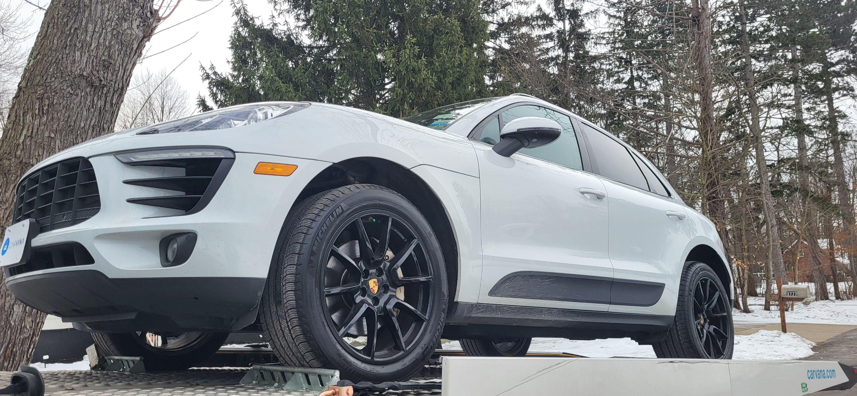 Porsche Macan 2017 in Highland Hills, OH