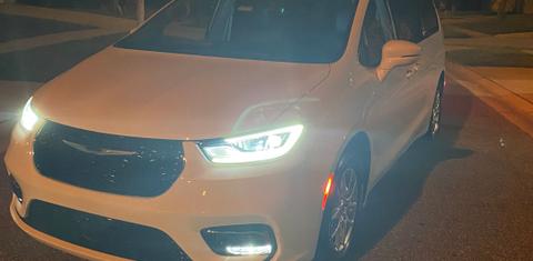 Chrysler Pacifica 2022
