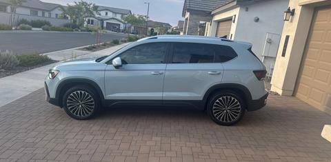 Volkswagen Taos 2025