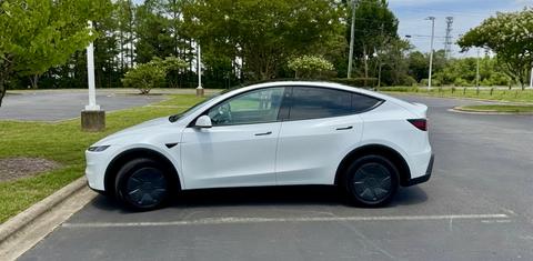 Tesla Model Y 2026