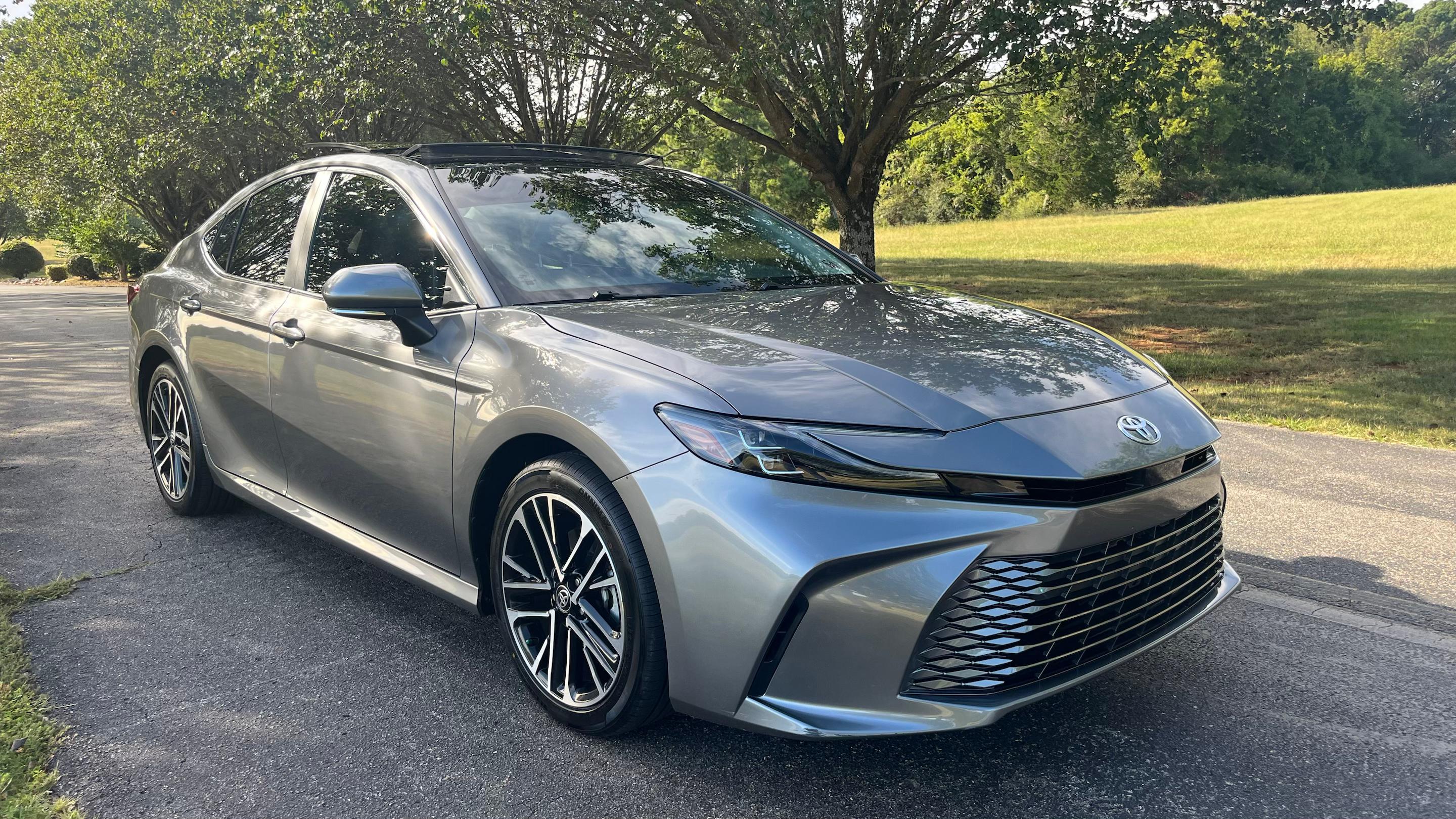 Toyota Camry Hybrid 2025 in Madison, AL