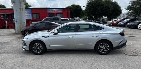 Hyundai Sonata Hybrid 2026