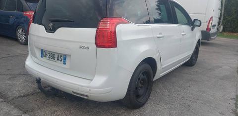 Peugeot 5008 2014