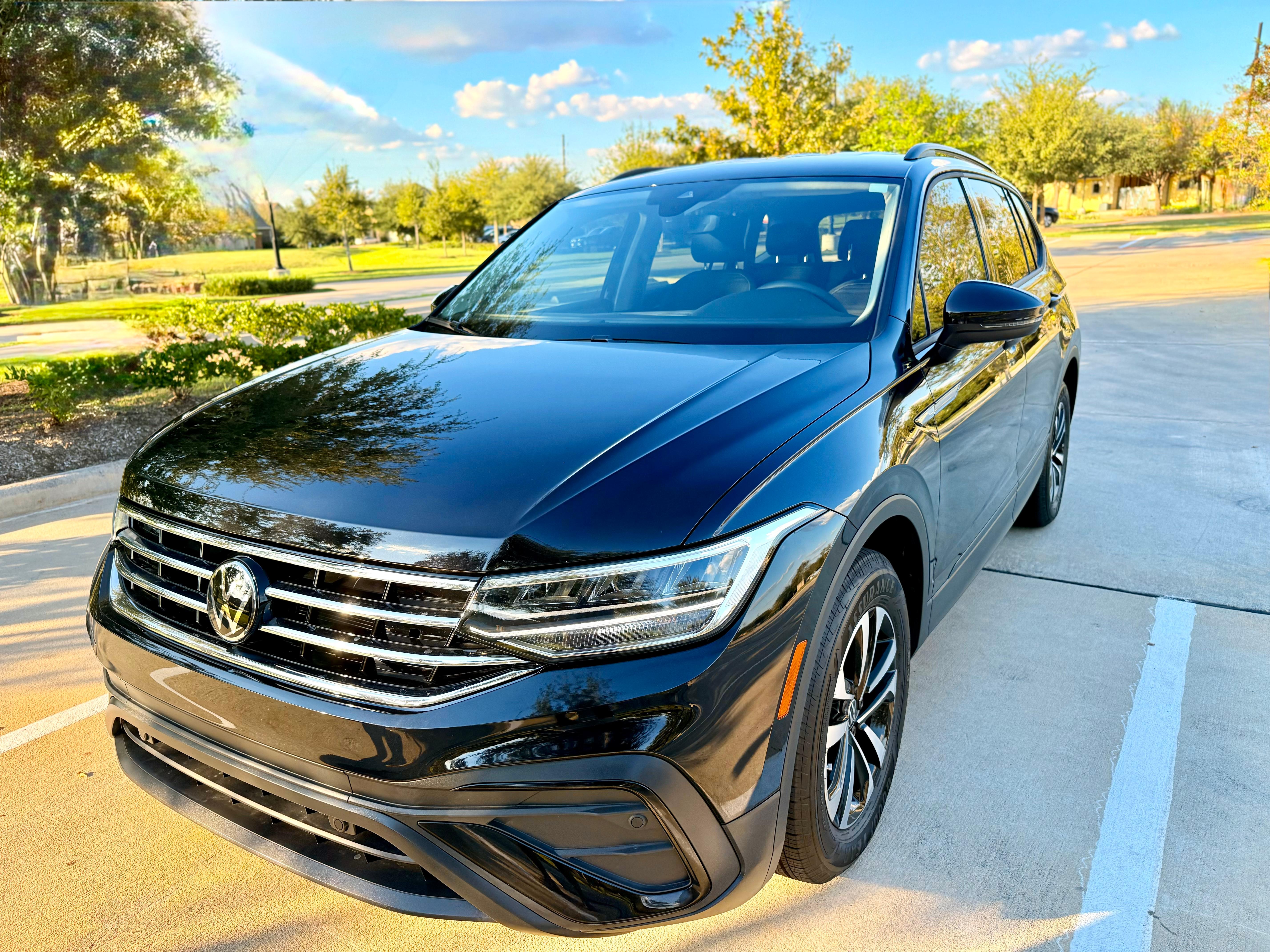 Volkswagen Tiguan 2024 in Sienna, TX