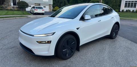 Tesla Model Y 2026