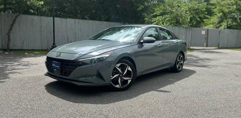 Hyundai Elantra 2023