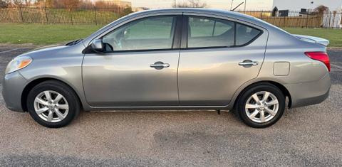 Nissan Versa 2014