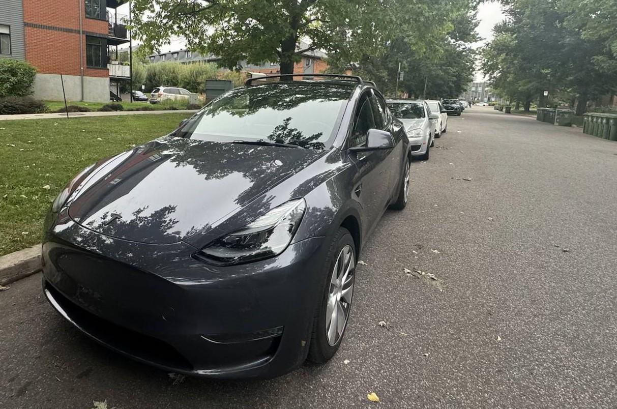 Tesla Model Y 2023 à Montréal, QC