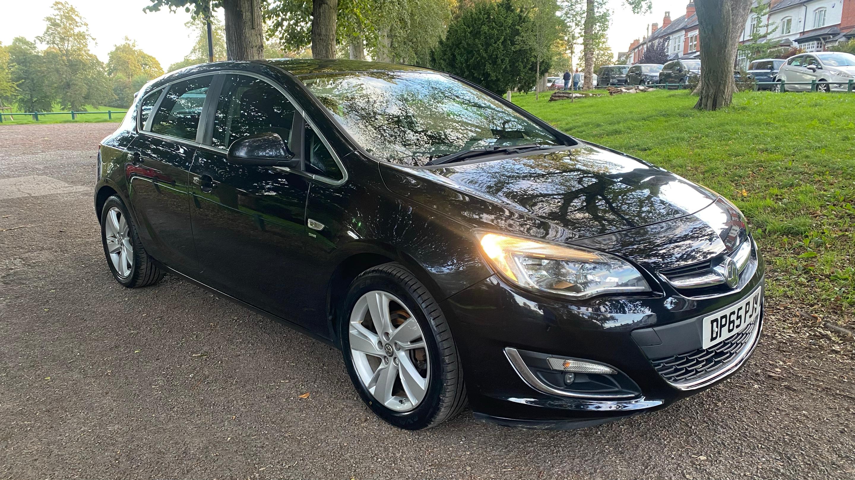 Vauxhall Astra 2015 in Birmingham