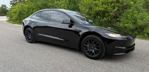 Tesla Model 3 2025