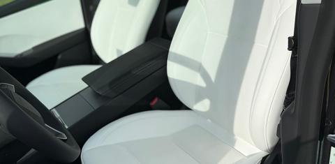 Tesla Model 3 2025