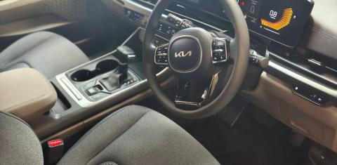Kia CARNIVAL 2025