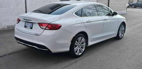 Chrysler 200 2015