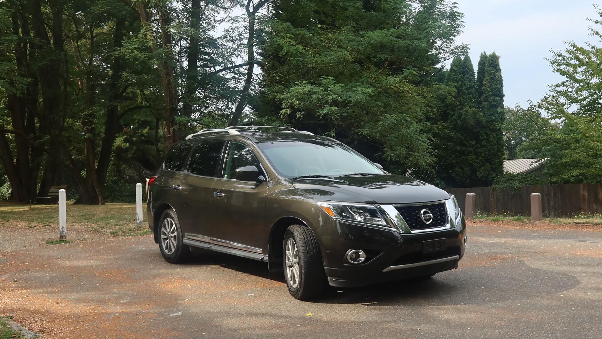 Nissan Pathfinder 2015 in Lake Forest Park, WA