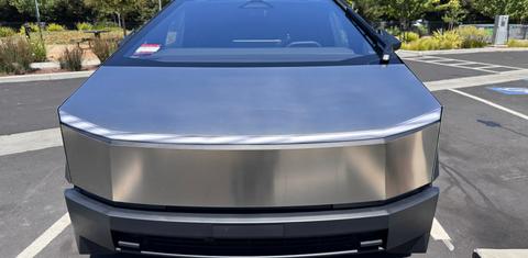 Tesla Cybertruck 2025