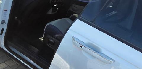 Kia Carnival Hybrid 2025