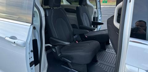 Chrysler Voyager 2022