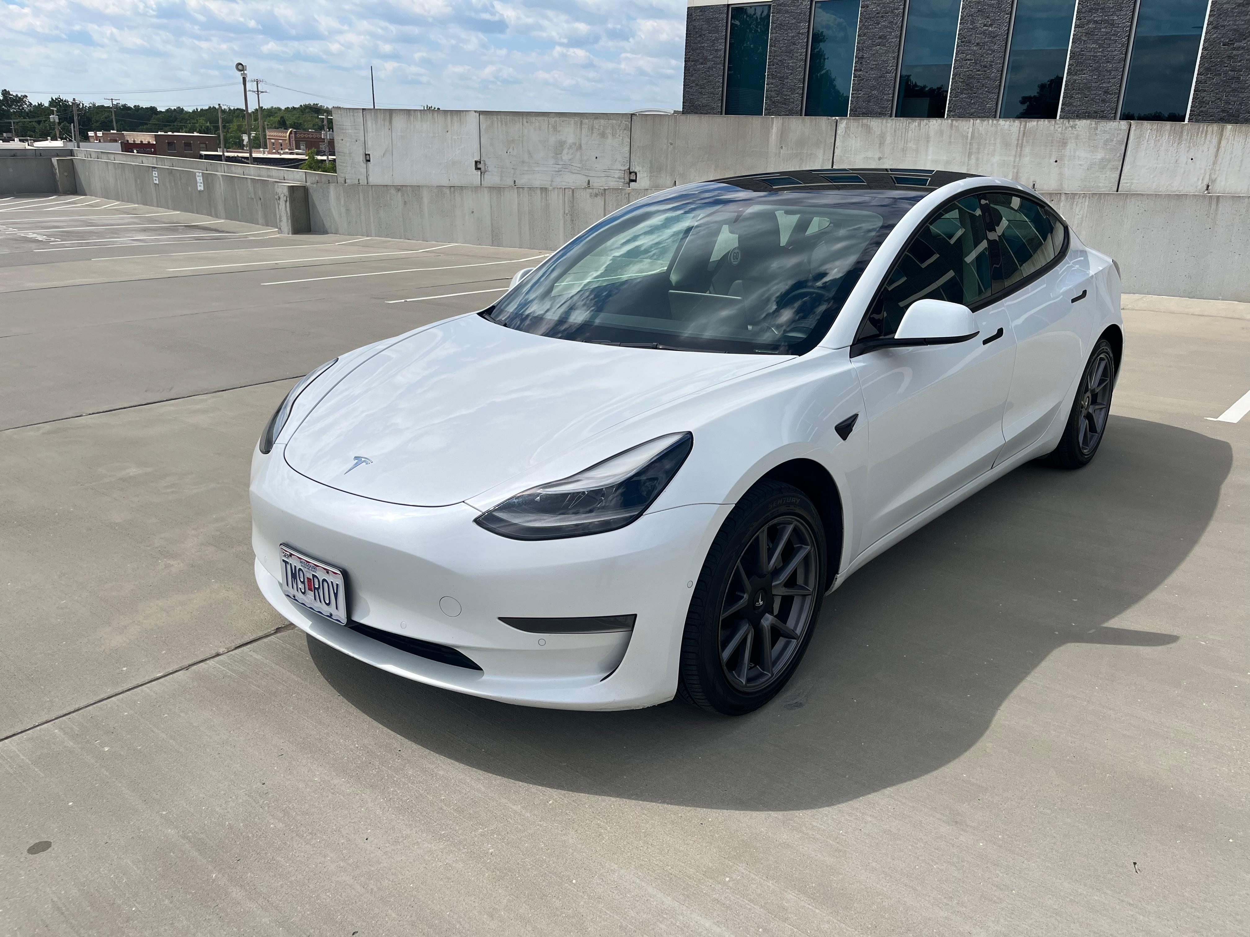 Tesla Model 3 2021 in Overland Park, KS