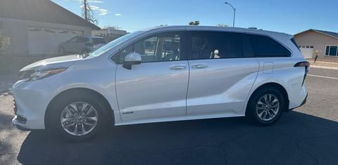 Toyota Sienna 2021