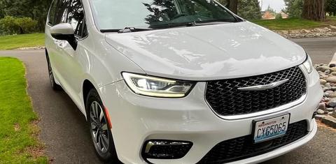 Chrysler Pacifica 2023