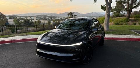 Tesla Model Y 2026