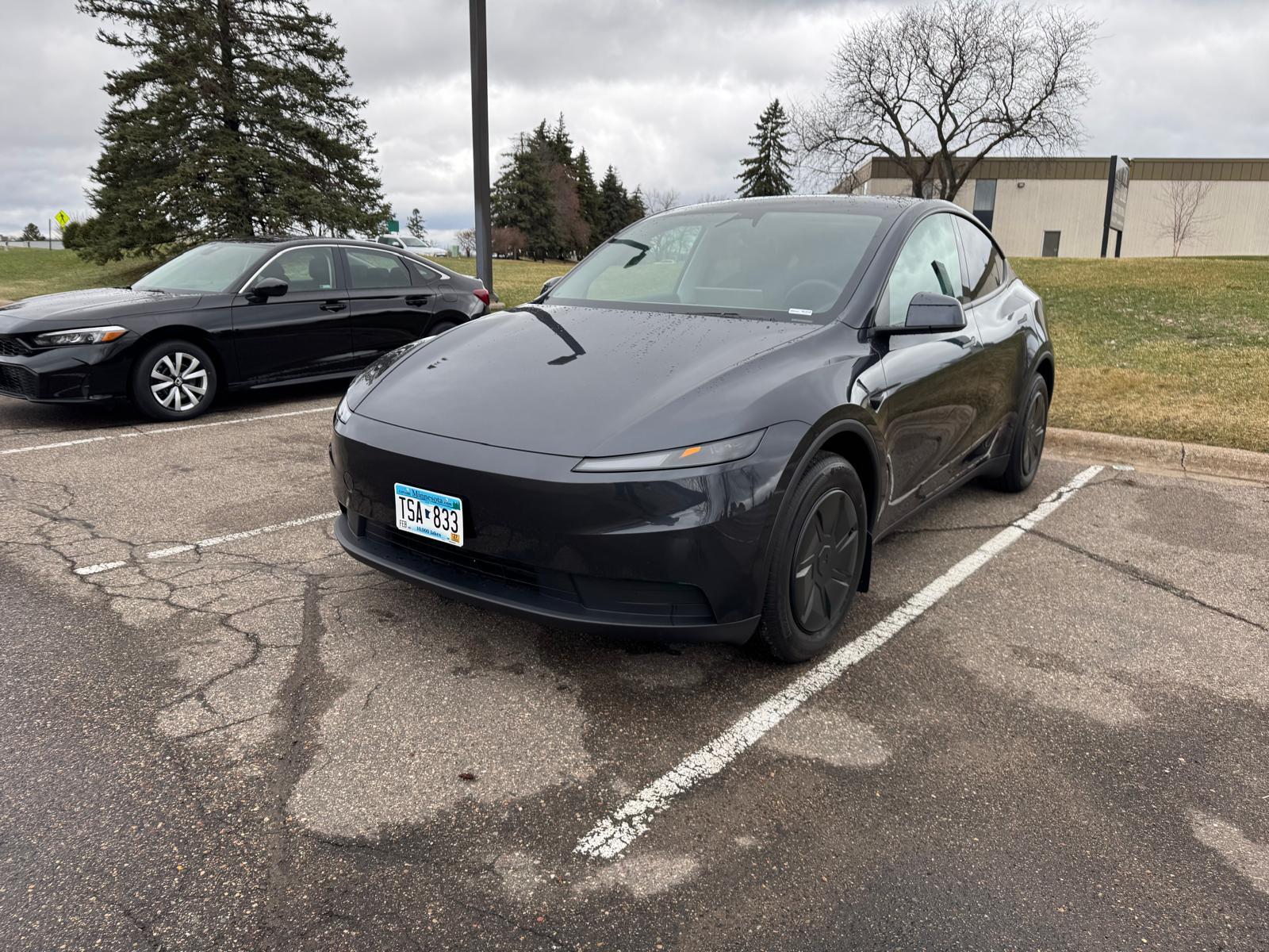 Tesla Model Y 2026 in Eden Prairie, MN
