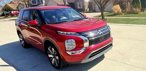 Mitsubishi Outlander 2025