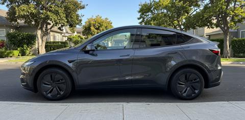 Tesla Model Y 2026