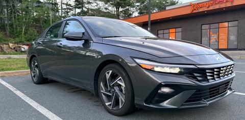 Hyundai Elantra 2024